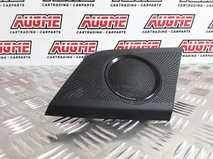 Audi A4 S4 B8 8K (2011 - 2015) 8T0857227A Накладка бокового динамика — фото 1