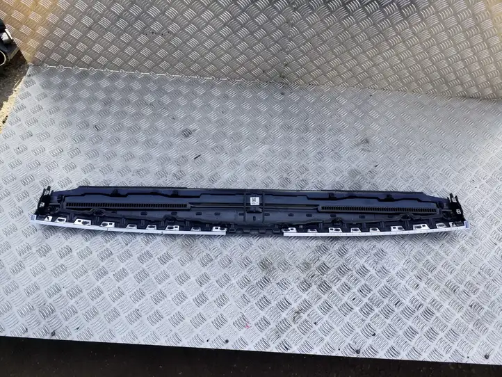 Tesla Model 3 (2017 - 2023) 162454702A Декоративная планка — фото 4