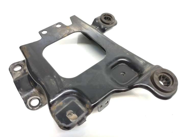 Av61R6K034AB Ford Focus Akumuliatoriaus tvirtinimo padas