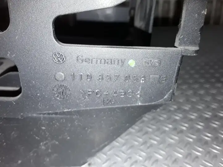 Volkswagen Caddy (2004 - 2010) 1T0857058 Выдвижной ящик — фото 3