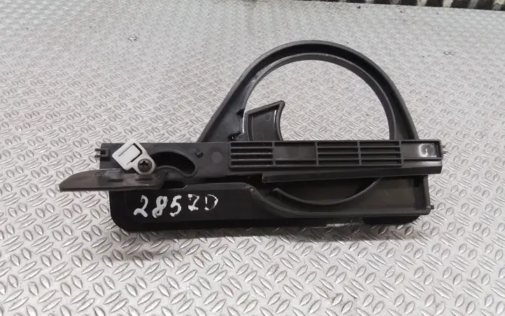 Nissan X-Trail T30 (2001 - 2007)   Передний держатель чашки