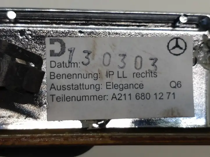 Mercedes-Benz E W211 (2002 - 2009) A2116801271 Декоративная планка — фото 7