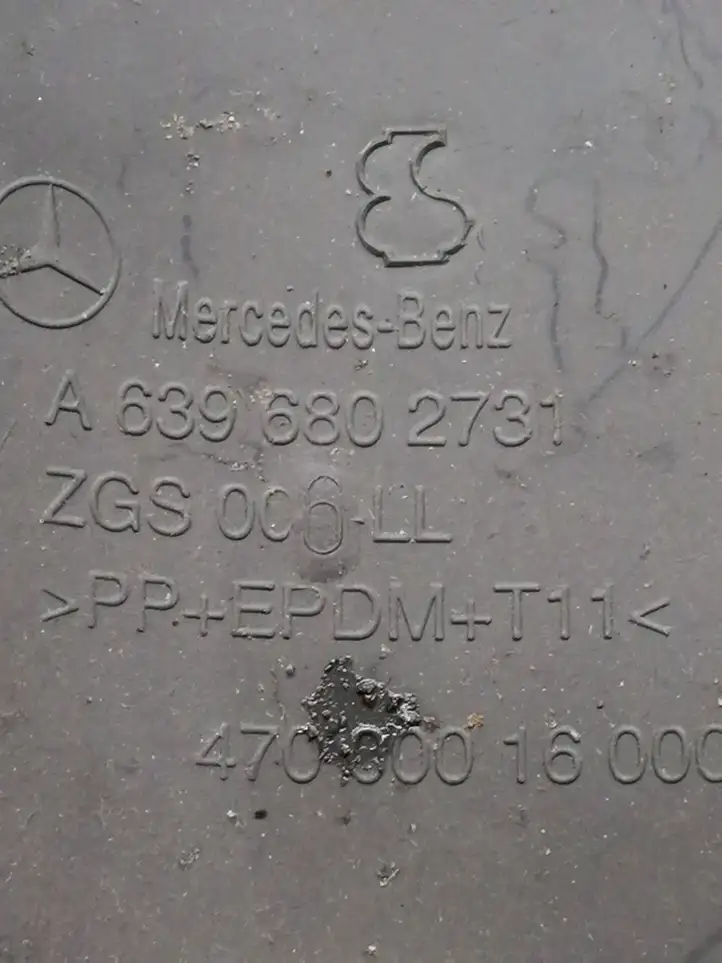 Mercedes-Benz Vito Viano W639 (2010 - 2015) A6396802731 Центральная отделка панели приборов — фото 4