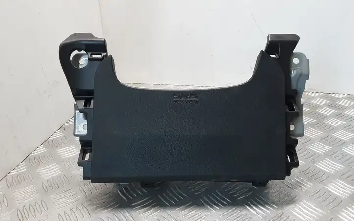 Mitsubishi Outlander (2018 - 2021) 7030A31754 Коленная подушка безопасности — фото 1