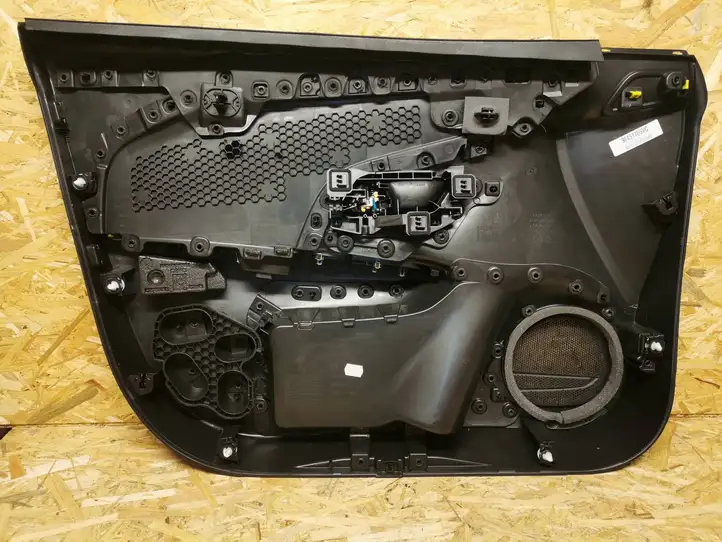 Opel Corsa F (2019 - ) 98451705VC Обшивка передней двери — фото 4