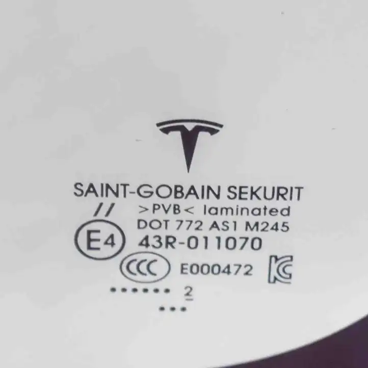 Tesla Model Y (2019 - 2024) 149823300D Переднее стекло — фото 5