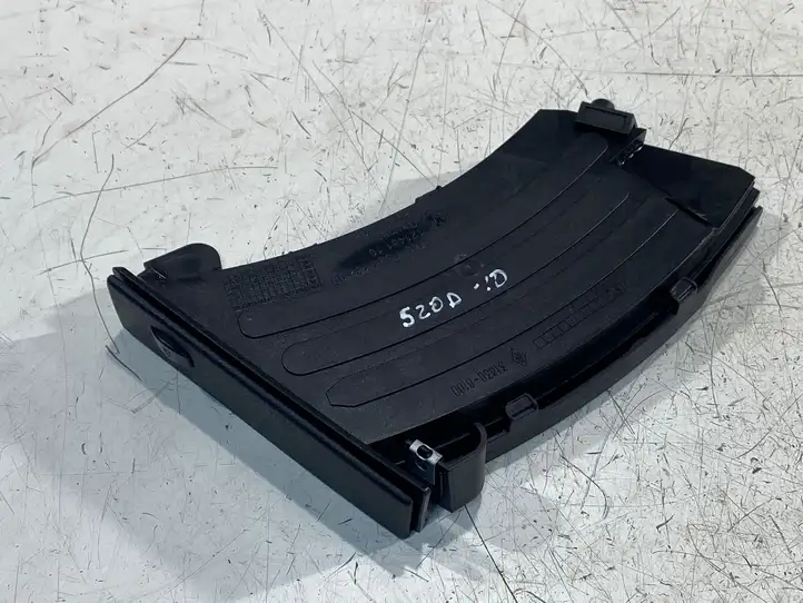 BMW 5 E60 E61 (2004 - 2010) 314300500 Передний подстаканник — фото 1