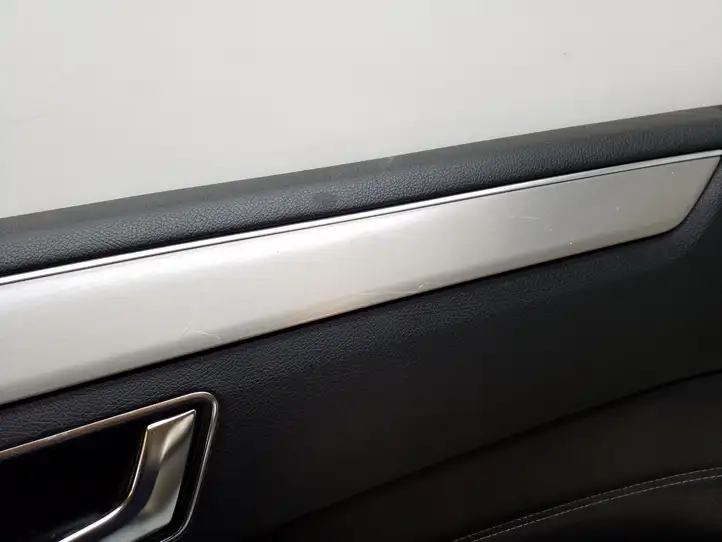 Mercedes-Benz E W212 (2009 - 2016) A2127270888 Обшивка передней двери — фото 2