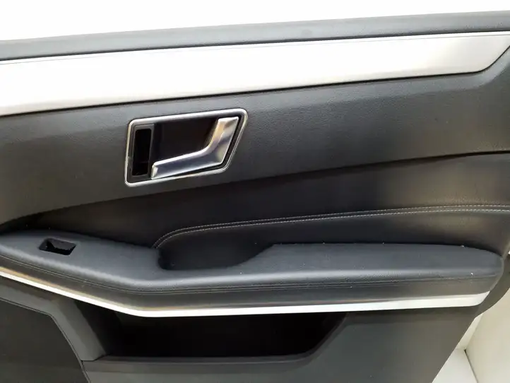 Mercedes-Benz E W212 (2009 - 2016) A2127270888 Обшивка передней двери — фото 12