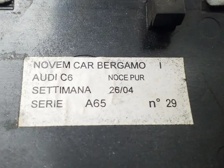 Audi A6 S6 C6 4F (2004 - 2008) 4F1853199A Декоративная планка — фото 5