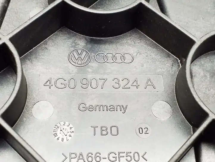 Audi A6 C7 (2011 - 2014) 4G0907324A Отделка магнитолы — фото 6