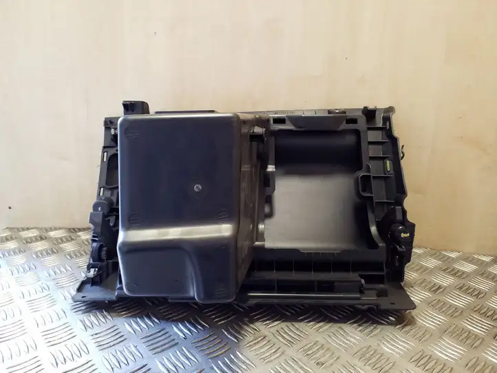 Citroen C4 Grand Picasso (2013 - 2016) 96778423ZD Бардачок в сборе — фото 3