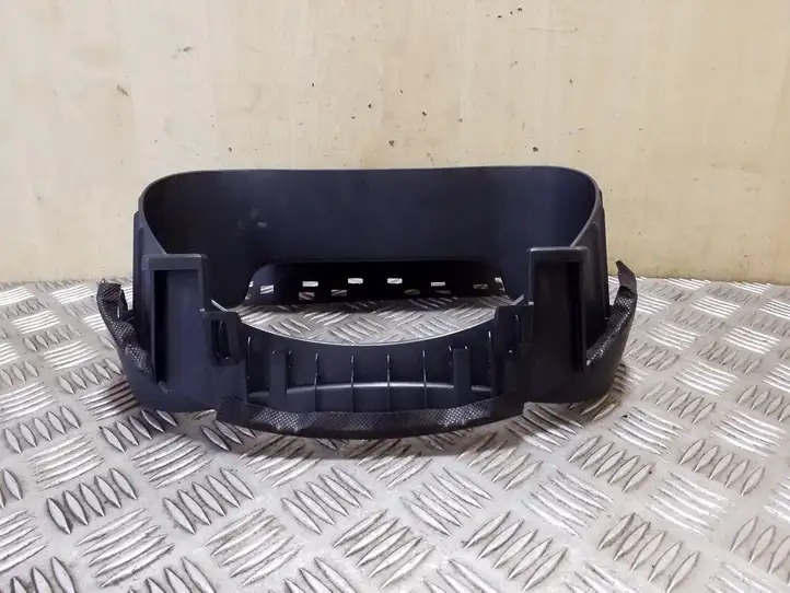 Kia Soul (2019 - )   Отделка приборного щитка