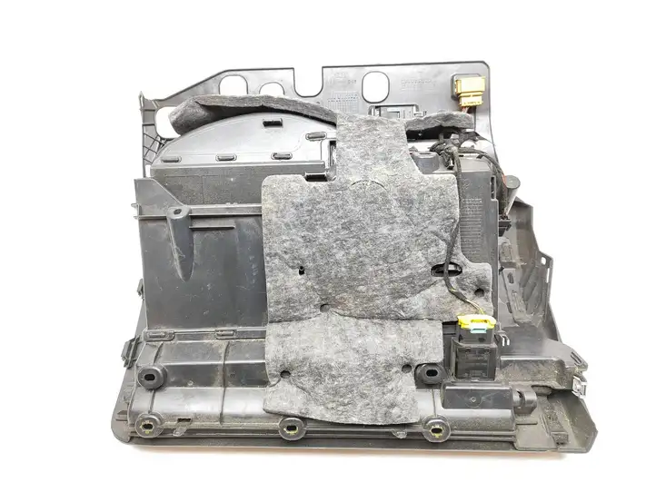 Audi A4 S4 B8 8K (2007 - 2011) 8K1857035C Бардачок в сборе — фото 3