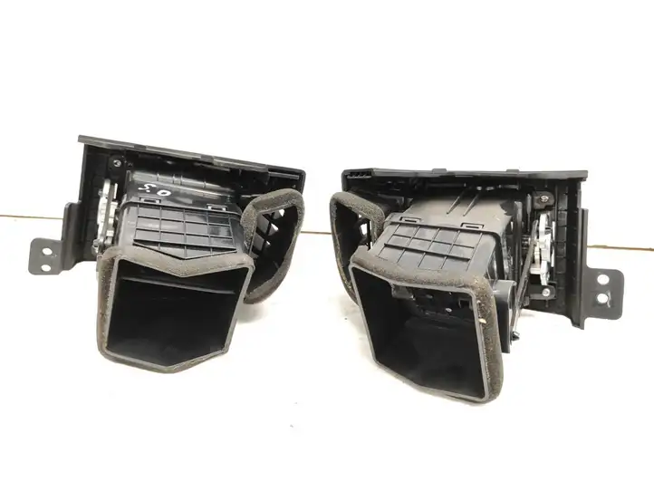 Hyundai Santa Fe (2005 - 2009) 974802B000 Боковой воздушный дефлектор — фото 7