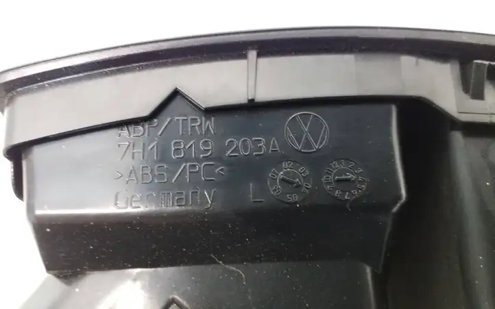 Volkswagen Transporter-Caravelle (2003 - 2009)  7H1819203A Боковая воздушный дефлектор