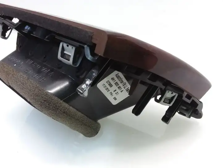 Audi A8 S8 D4 4H (2010 - 2014) 4H1820901A Боковой воздушный дефлектор — фото 3