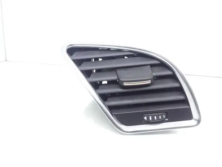 Audi A4 S4 B8 8K (2007 - 2011) 8T1820902B Боковой воздушный дефлектор — фото 1