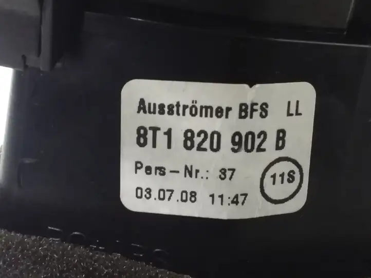 Audi A4 S4 B8 8K (2007 - 2011) 8T1820902B Боковой воздушный дефлектор — фото 4