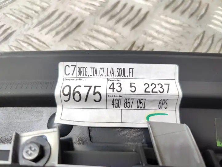 Audi A6 C7 (2011 - 2014) 4G0857051 Центральная отделка панели приборов — фото 8