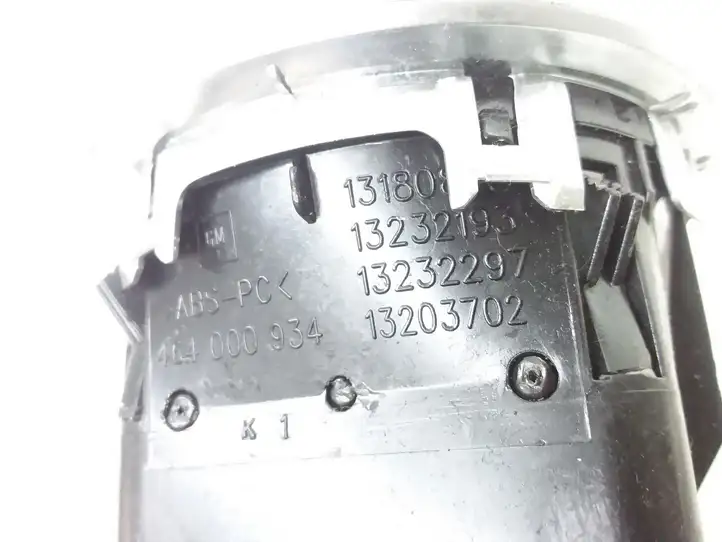Opel Corsa D (2006 - 2010) 13203702 Боковой воздушный дефлектор — фото 4