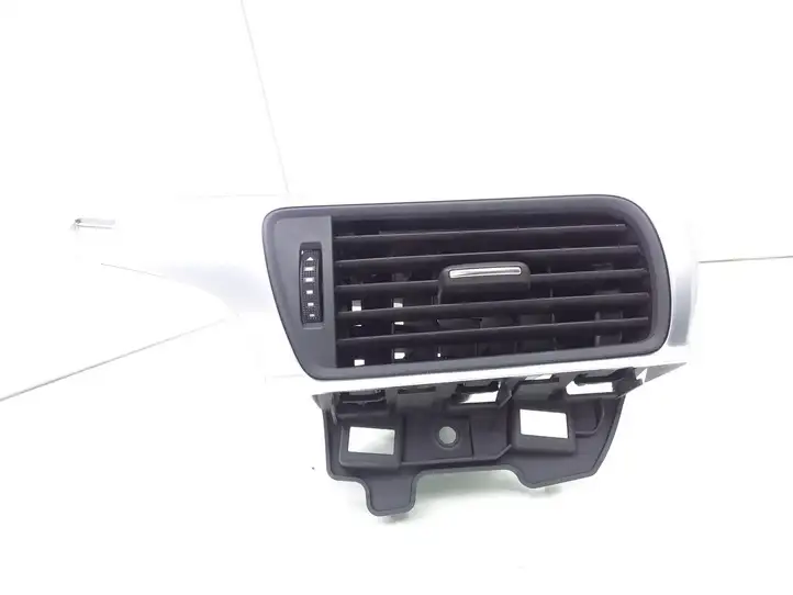 Audi A6 C7 (2011 - 2014) 4G1820901 Боковой воздушный дефлектор — фото 1