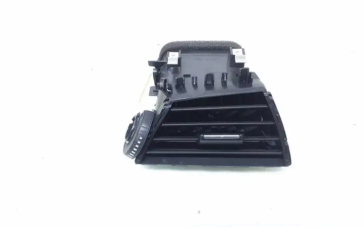 BMW 1 F20 F21 (2011 - 2019) 9205356 Боковой воздушный дефлектор — фото 1