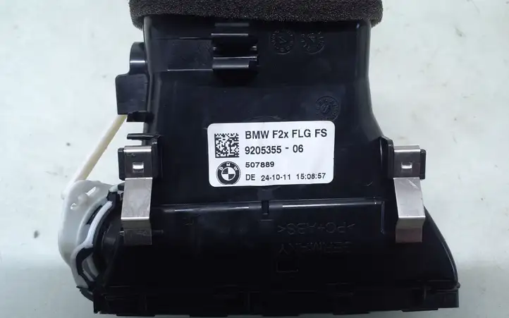 BMW 1 F20 F21 (2011 - 2019) 9205355 Боковой воздушный дефлектор — фото 6