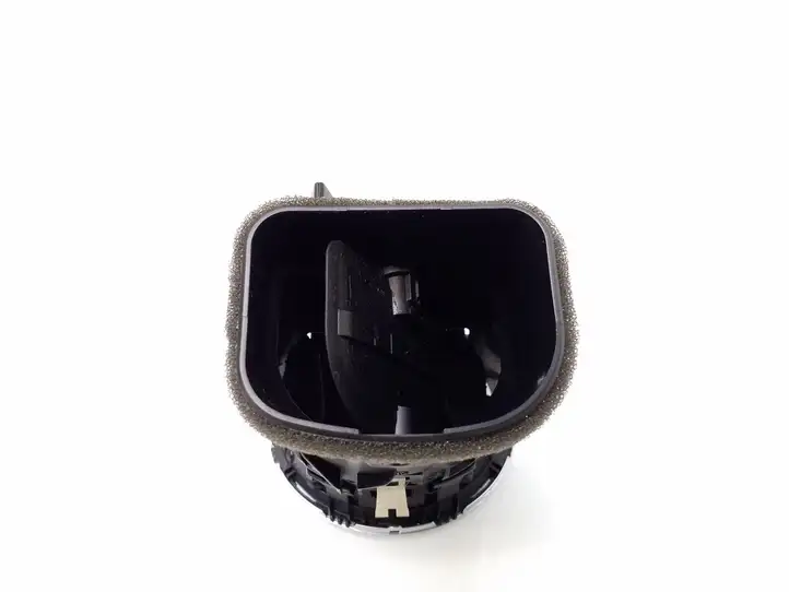 Mercedes-Benz C W204 (2007 - 2014)  A2048306754 Боковая воздушный дефлектор