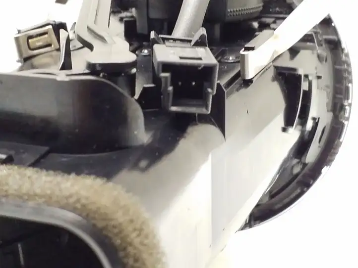 Mercedes-Benz C W204 (2007 - 2014)  A2048306754 Боковая воздушный дефлектор