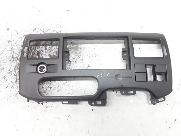 Ford Transit (2006 - 2013) 6C11V047A04 Центральная отделка панели приборов — фото 1
