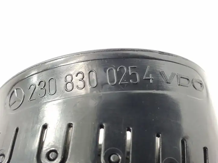 Mercedes-Benz SL R230 (2001 - 2012) A2308300254 Боковой воздушный дефлектор — фото 3
