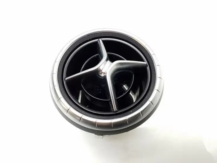 Mercedes-Benz CLA C117,X117,W117 (2013 - 2019) A1178300554 Боковой воздушный дефлектор — фото 1