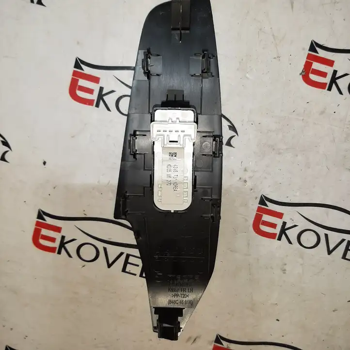 Mazda 3 II (2013 - 2017) KD3566370 Ручка стеклоподъемника — фото 2