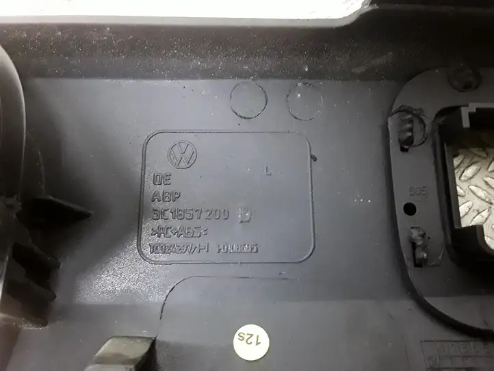 Volkswagen PASSAT B6 (2005 - 2010) 3C1857200D Нижняя отделка панели приборов — фото 2