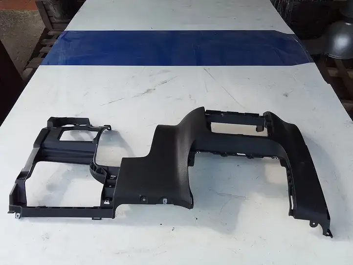 Volkswagen Tiguan (2007 - 2011)  5M1857051P Отделочный щит панели (нижний)