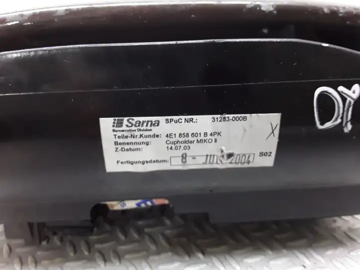 Audi A8 (2005 - 2007)  4E1858601B Передняя пепельница