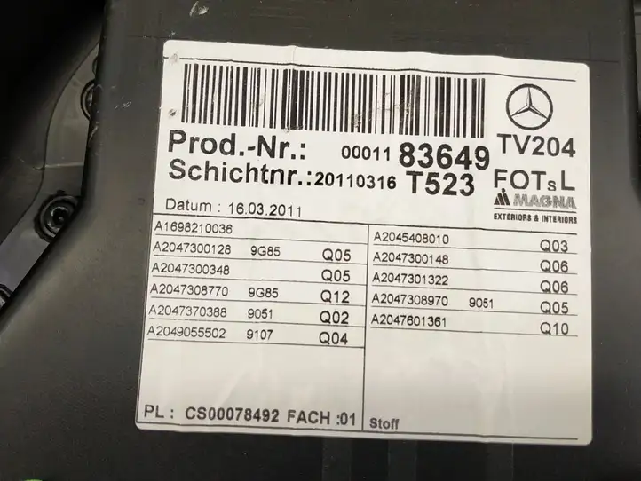 Mercedes-Benz GLK X204 (2008 - 2016) Обшивка задней двери — фото 6