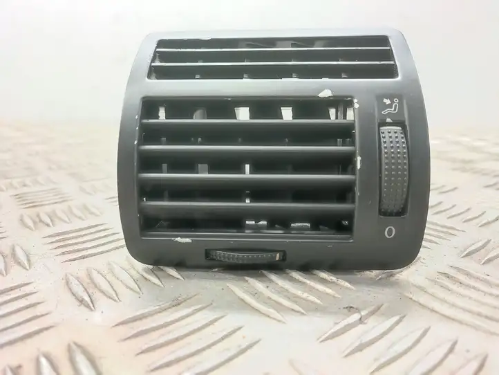 Volkswagen Sharan (2003 - 2010) 7M3819703D Боковой воздушный дефлектор — фото 2