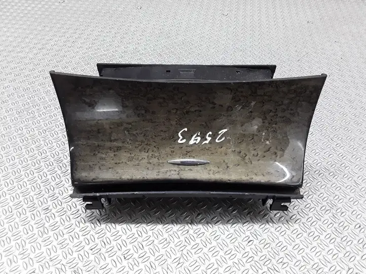 Mercedes-Benz E W211 (2002 - 2009) A2118101330 Передняя пепельница — фото 1