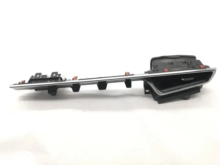Toyota Corolla E210 E21 (2018 - ) 5566002510 Воздушная решетка панели — фото 2