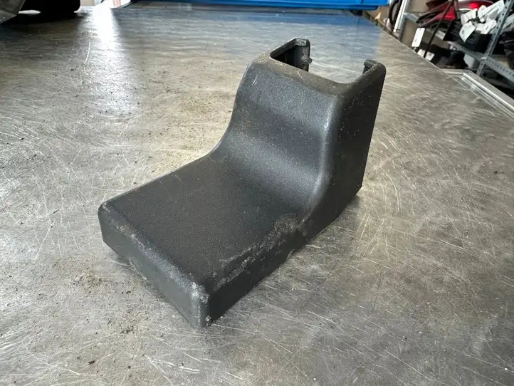 Nissan Qashqai (2010 - 2013) 88274EY10A Обшивка сидений — фото 1