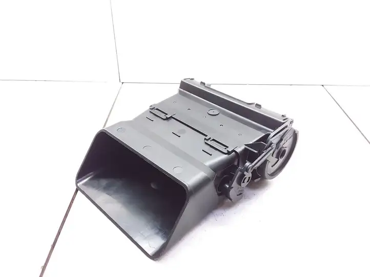 Ford Focus C-MAX (2003 - 2010)  3M51R014L21BD Воздушная решётка окна