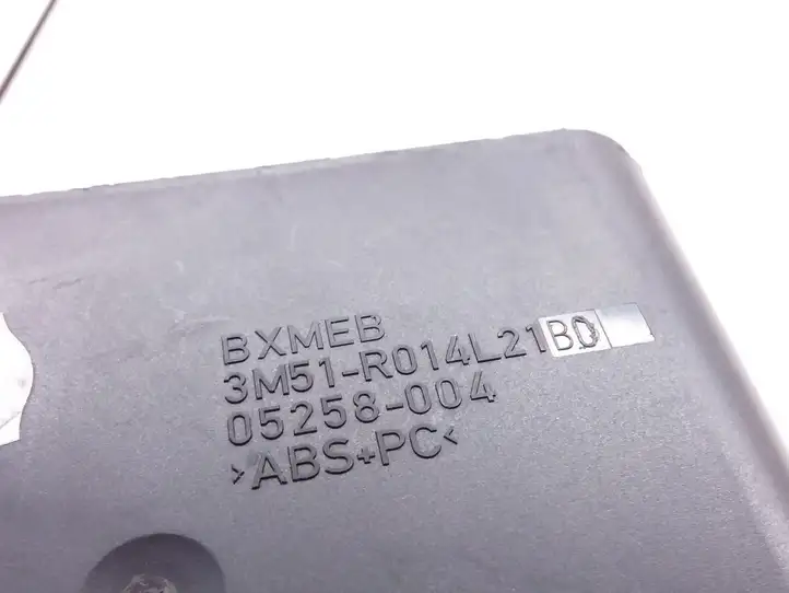 Ford Focus C-MAX (2003 - 2010)  3M51R014L21BD Воздушная решётка окна