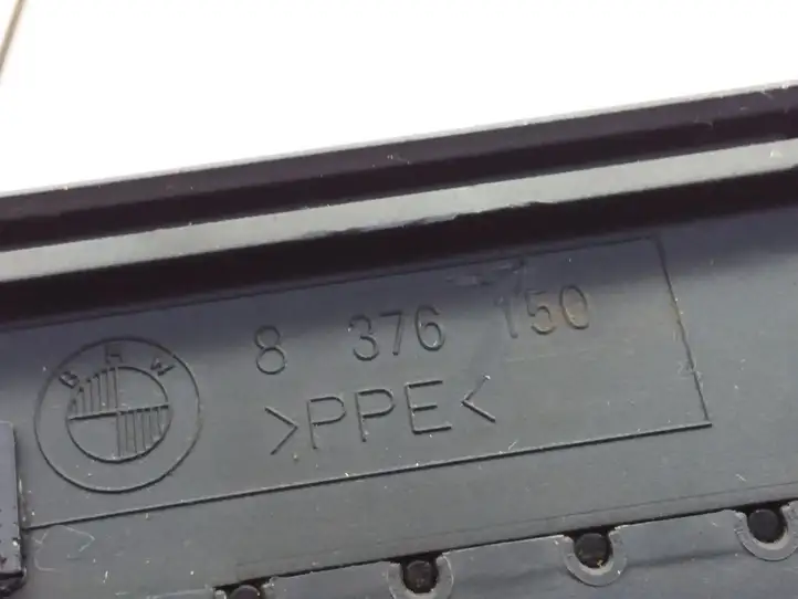 BMW 5 E39 (1996 - 2003) 8376150 Воздушная решетка панели — фото 4