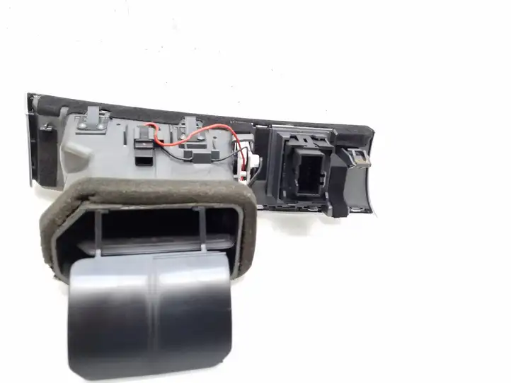 Audi A6 S6 C6 4F (2004 - 2008) 4F1820901A Боковой воздушный дефлектор — фото 2