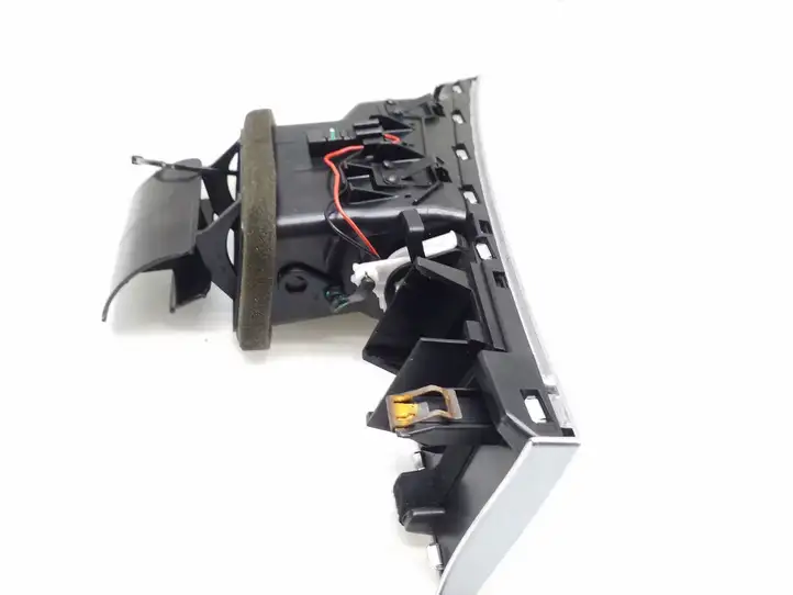 Audi A6 S6 C6 4F (2004 - 2008) 4F1820901 Боковой воздушный дефлектор — фото 1