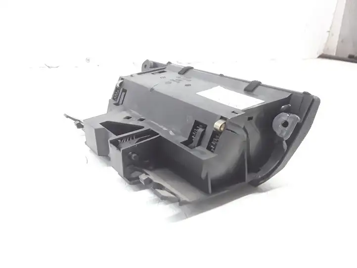 Volkswagen Touran I (2003 - 2010) 1T1857961 Передняя пепельница — фото 2