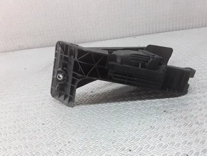 BMW 3 F30 F35 F31 (2012 - 2018) 35426789529 Электронная педаль газа — фото 3