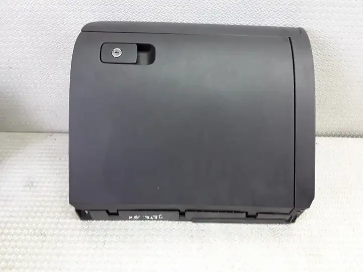 Volkswagen Jetta VI (2011 - 2018) 5C7857097 Бардачок в сборе — фото 1